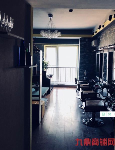 �������������ȫ��ת��ʵ��ͼƬ