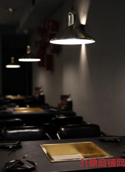  ��ɽ�����ʴ�ӯ������ת��ʵ��ͼƬ