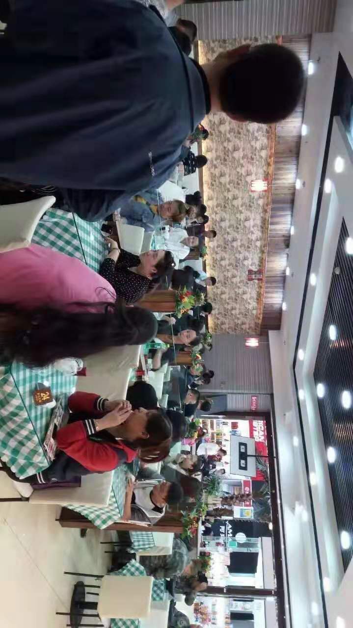 �����������������̳��͹�ת��ʵ��ͼƬ