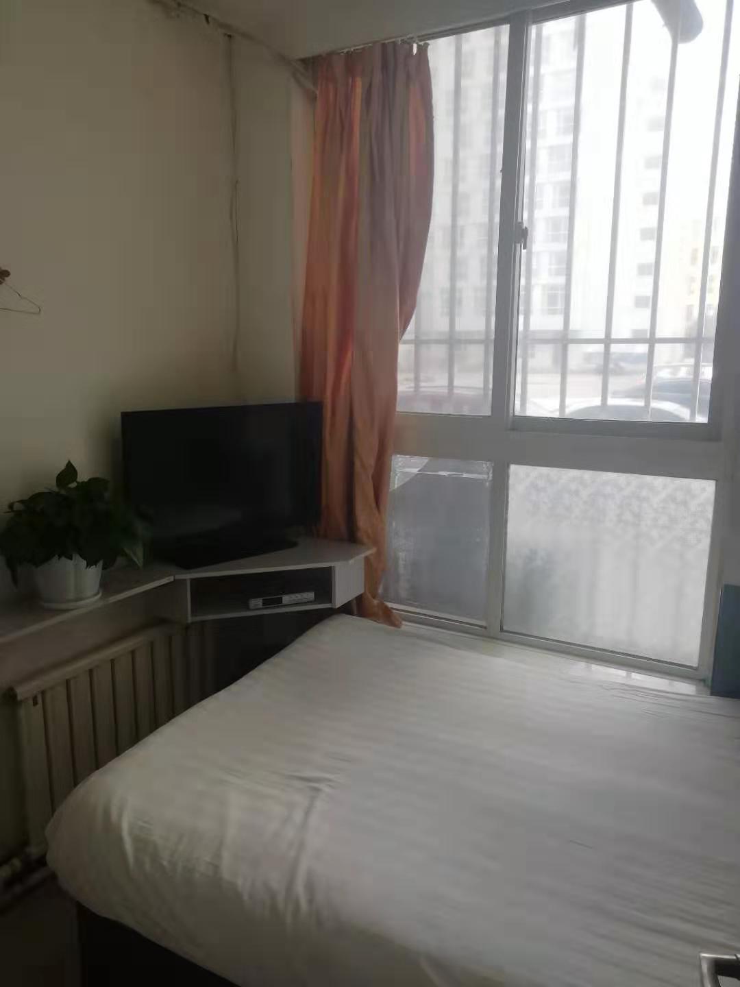 �ùݺ�С�Ե����弱תʵ��ͼƬ