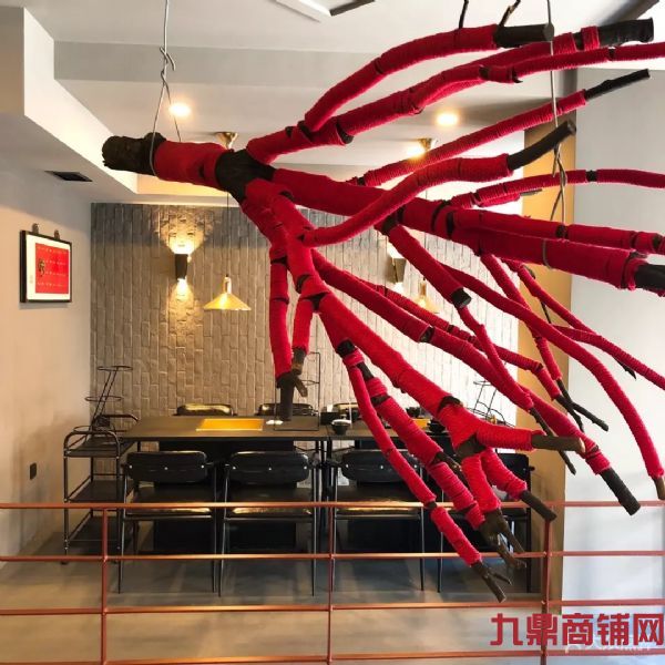  ��ɽ�����ʴ�ӯ������ת��ʵ��ͼƬ