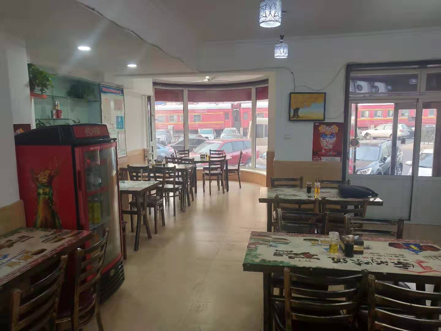 �׷۵꼱תʵ��ͼƬ