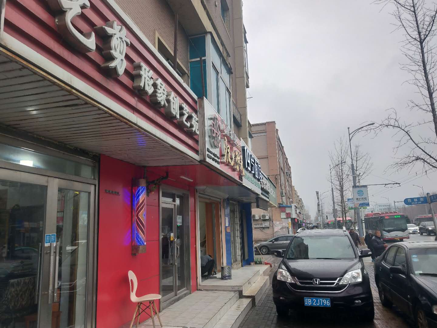 ɳ�ӿ����ƺ�·��ͨ��ѧ�ٽ�����ʵ��ͼƬ