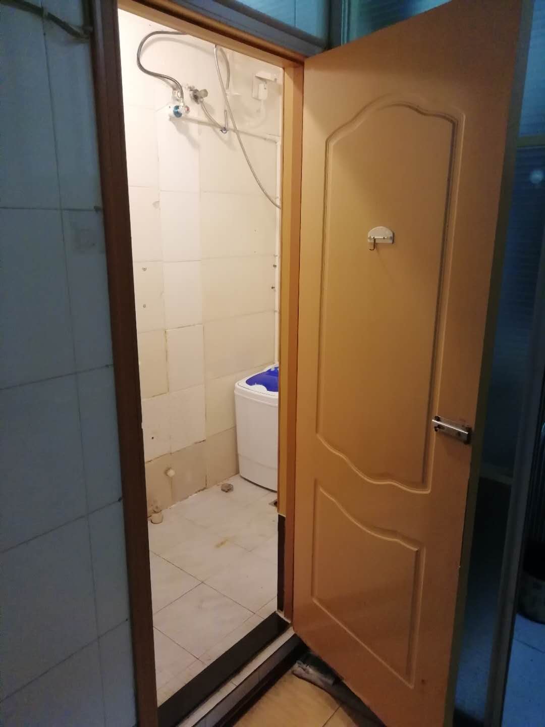 ���ϰ����˾�Ӫ������ת��ʵ��ͼƬ