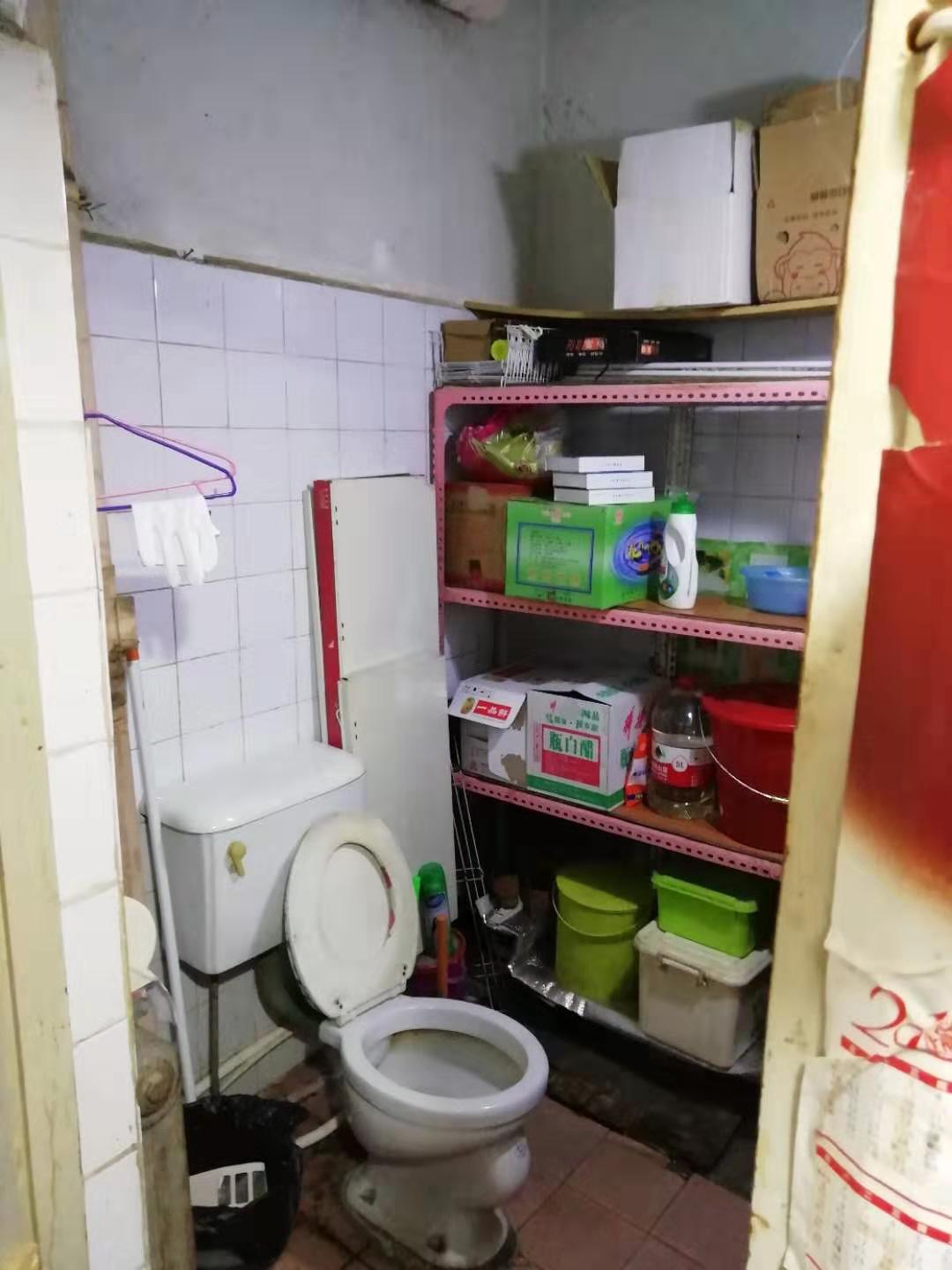 ����С�Ե�ͱ�����ת��ʵ��ͼƬ