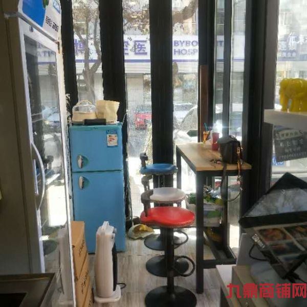 ̨�������̲���ɽ����ת��ʵ��ͼƬ