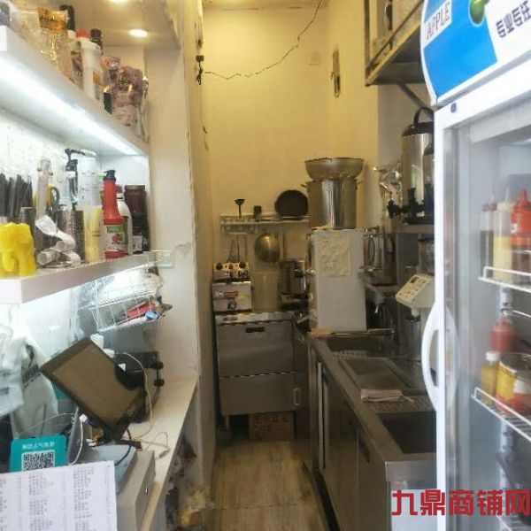 ̨�������̲���ɽ����ת��ʵ��ͼƬ