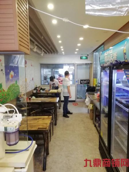 ������Ȧ�ٽ־�װС�Ե꼱תʵ��ͼƬ