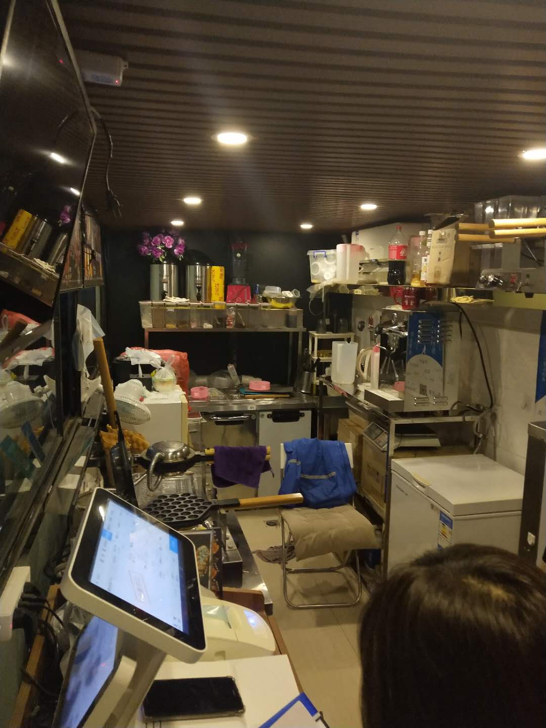 �ƾ���ѧУ�������ת��ʵ��ͼƬ