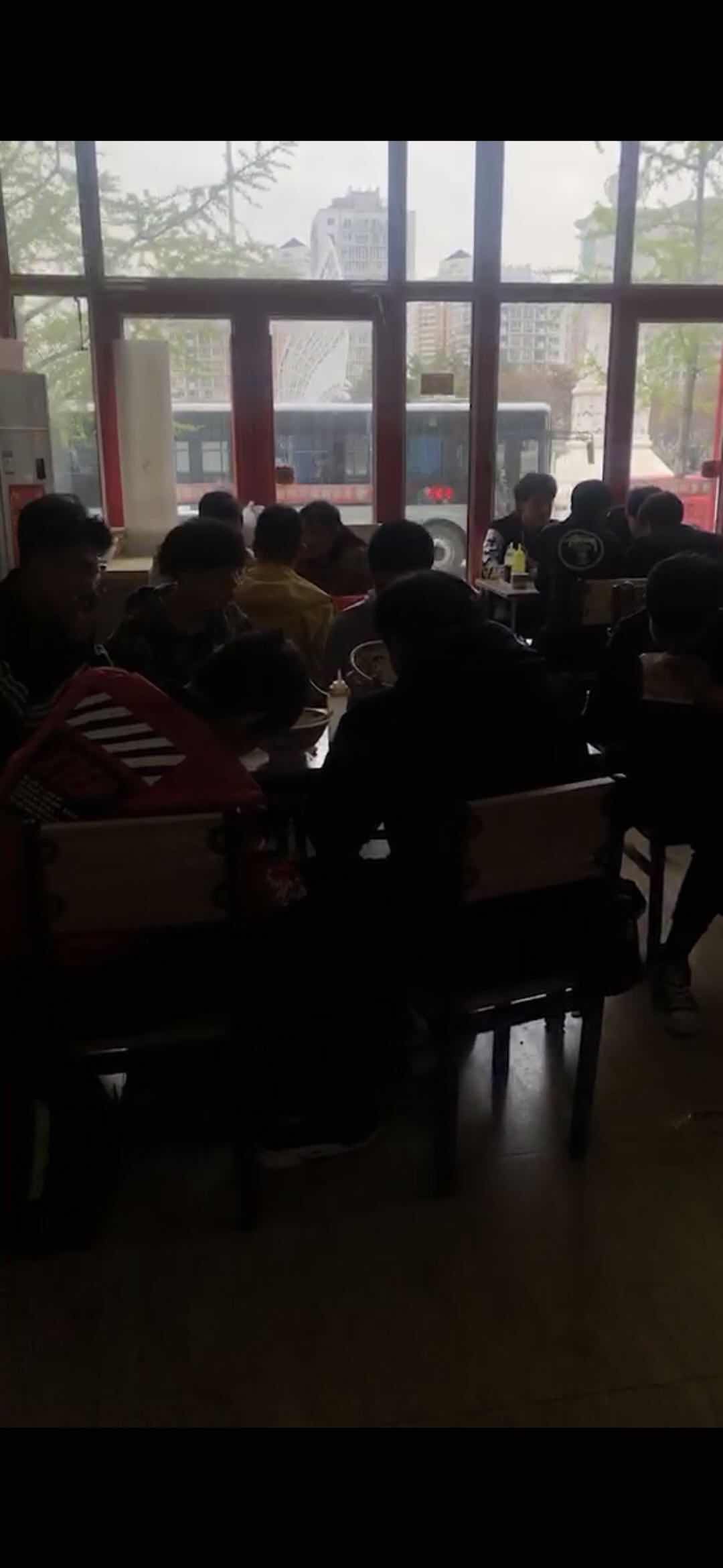 (ת��) �ٽ�����ת�ã����ֿ�ֱ��Ӫҵʵ��ͼƬ