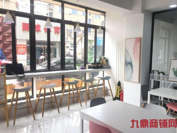 �Ѻù㳡��װ������ת��ʵ��ͼƬ