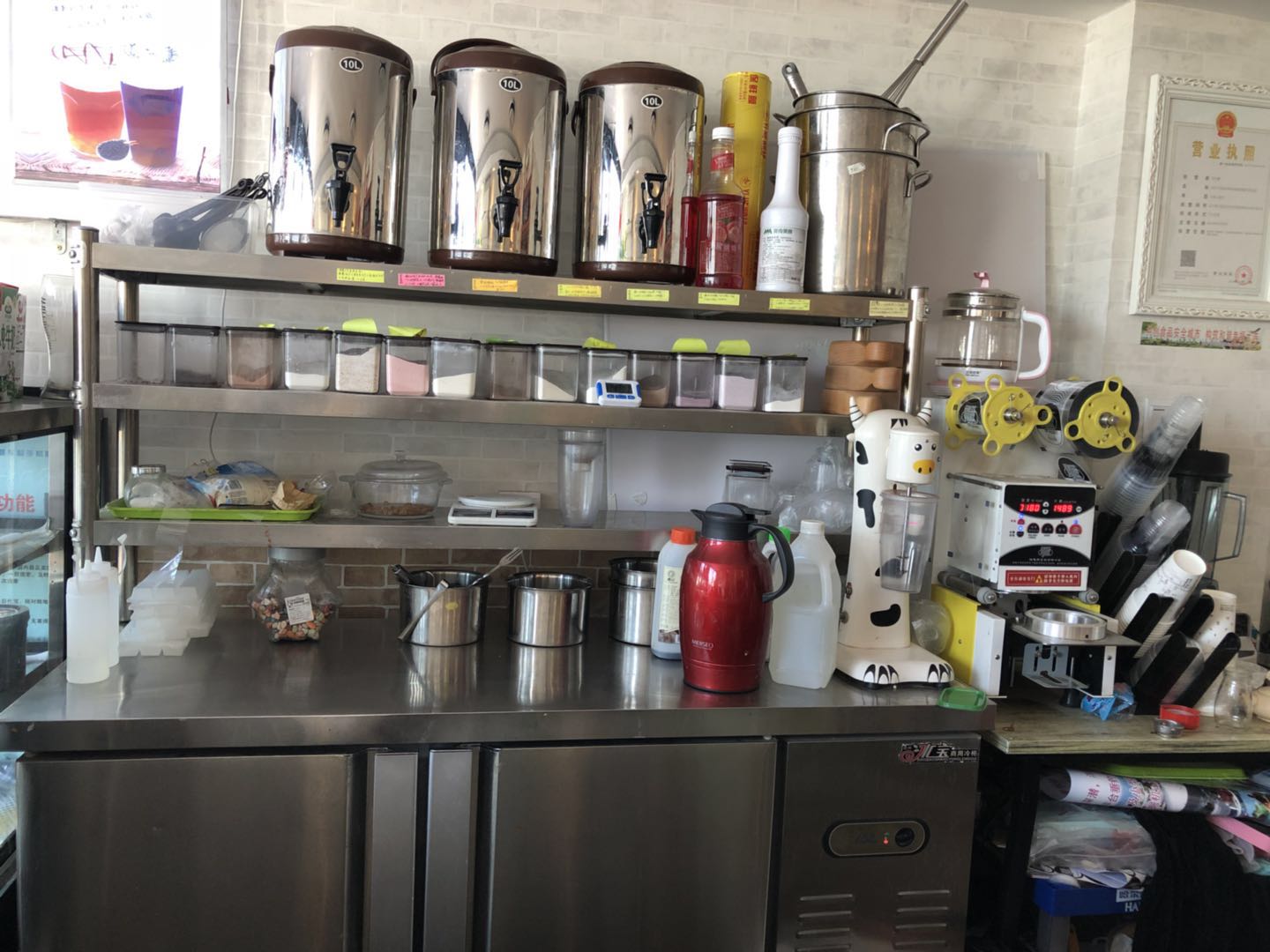 ������վ�ٽ�����ת��ʵ��ͼƬ