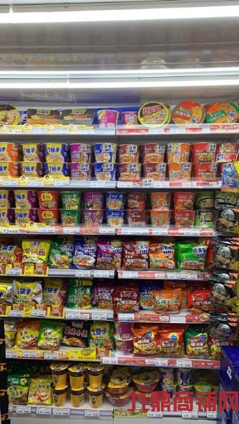 Ʒ�Ƴ���ת��ʵ��ͼƬ