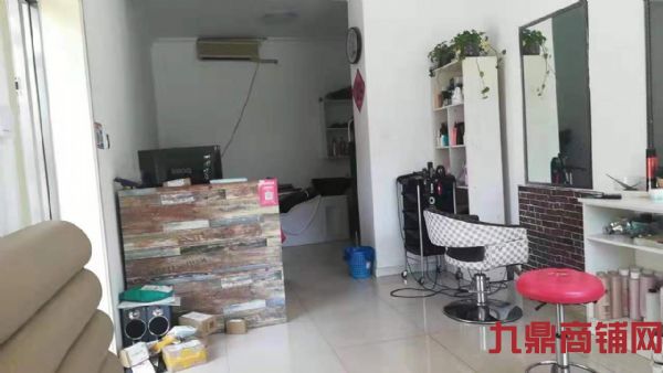 ��תӪҵ�д�ѧ����������ʵ��ͼƬ