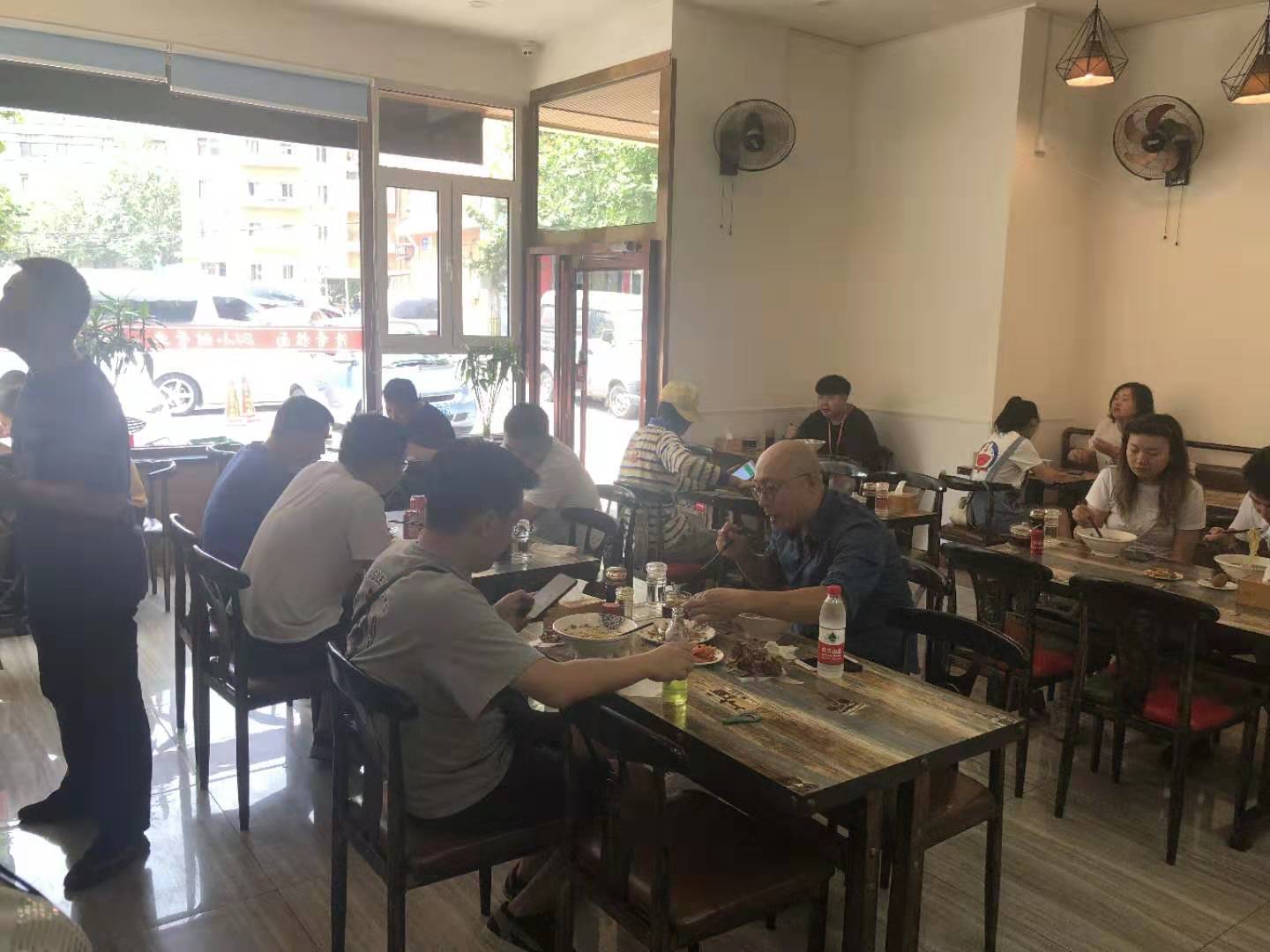 (ת��) ����24СʱӪҵ���ʵ��ͼƬ