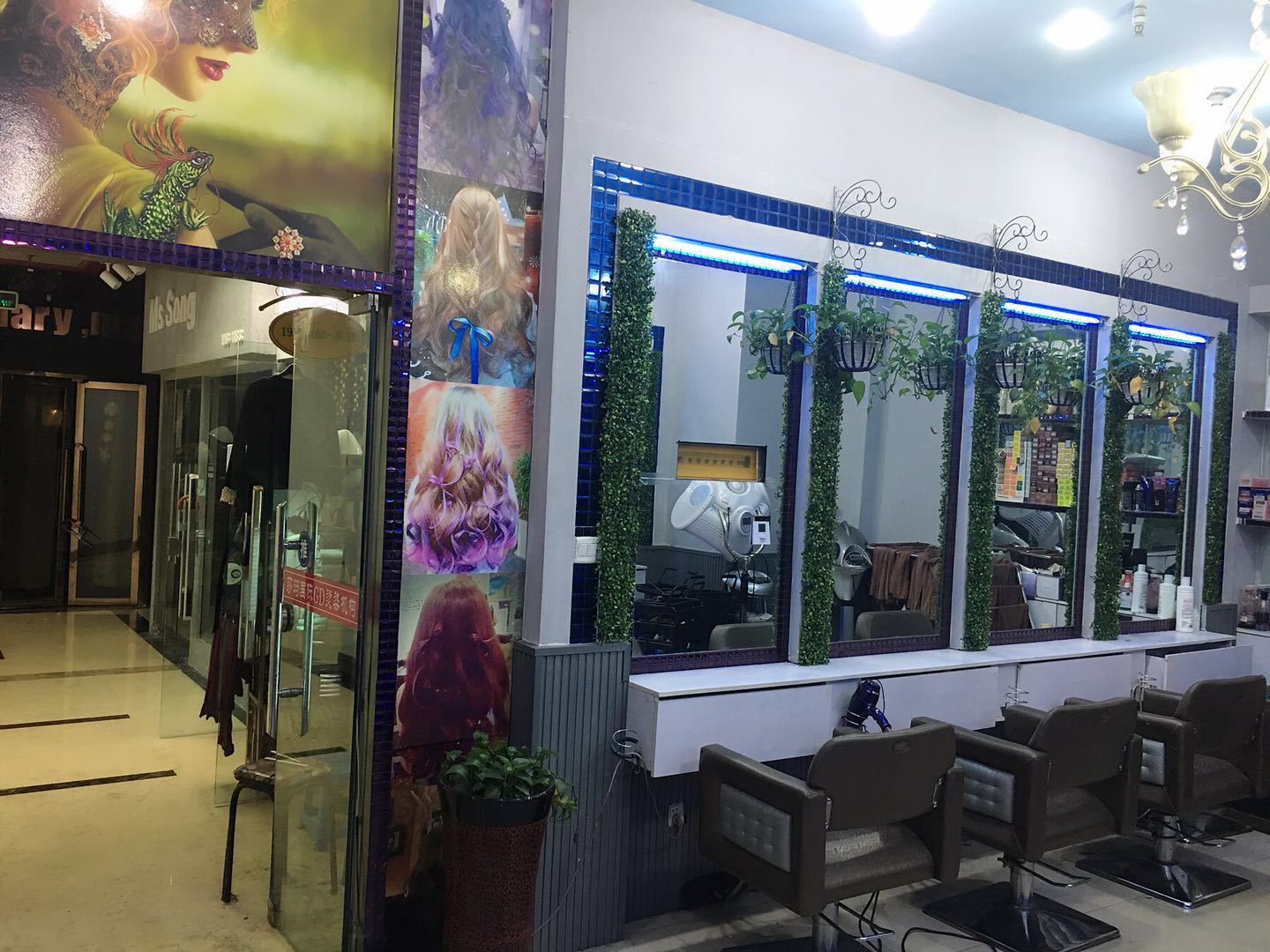 ���ֵ��¾�Ʒ������ת��ʵ��ͼƬ