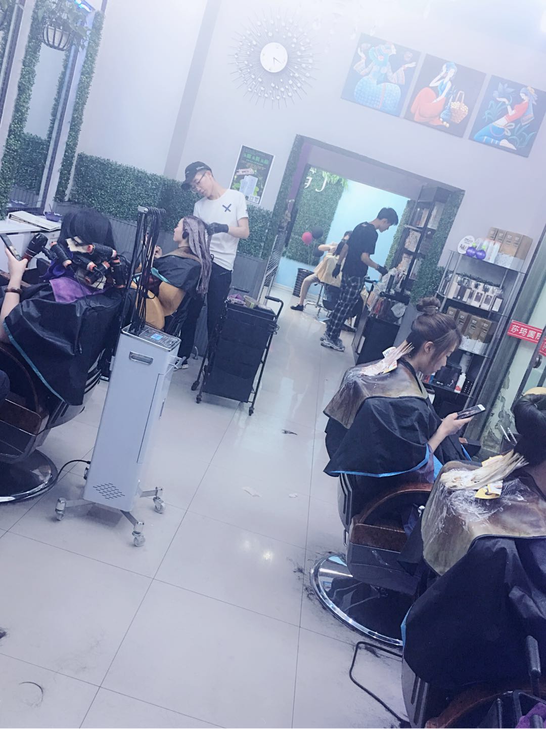 ���ֵ��¾�Ʒ������ת��ʵ��ͼƬ