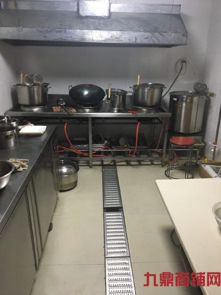 �Ѻù㳡���̵ͼ�ת��ʵ��ͼƬ