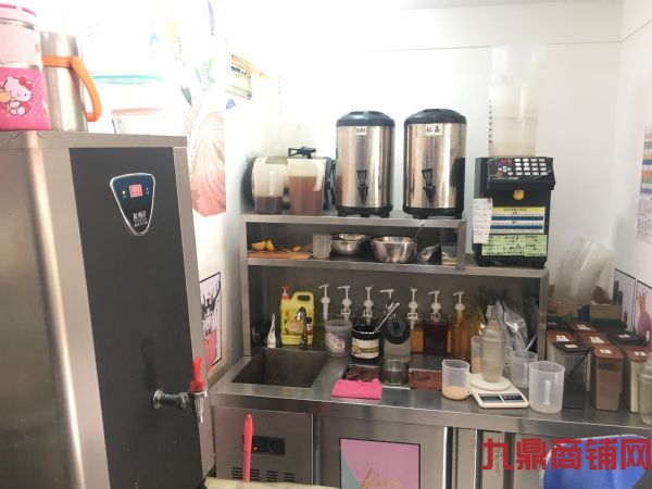 �����ٽ����̵ͼ�ת�ã�������ʧ��ʵ��ͼƬ