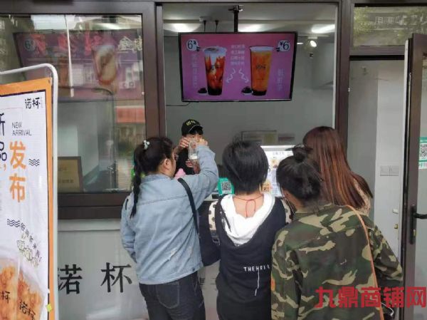 �����ٽ����̵ͼ�ת�ã�������ʧ��ʵ��ͼƬ