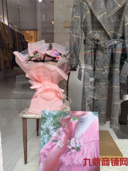 ��װ�޷�װ��ת��ʵ��ͼƬ