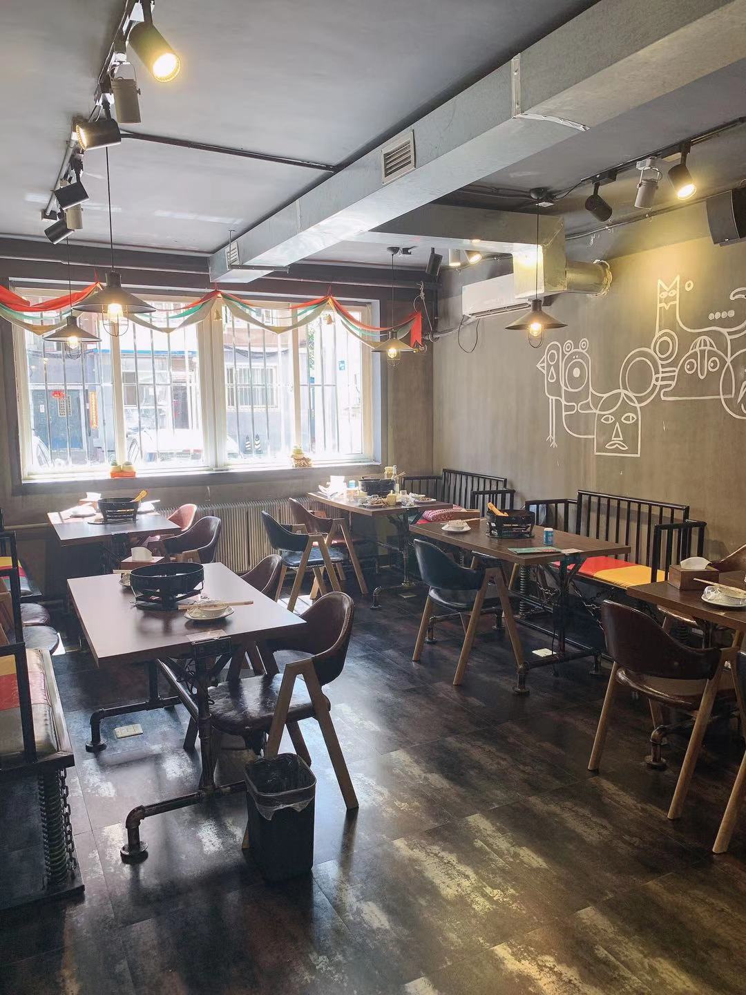 (ת�ã������ٽ־�װ�޵���ת��ʵ��ͼƬ