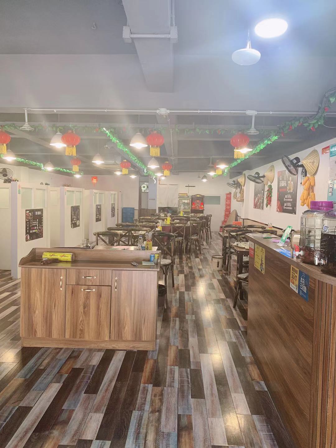 Ȫˮ�ٽ־�װ����ת��ʵ��ͼƬ