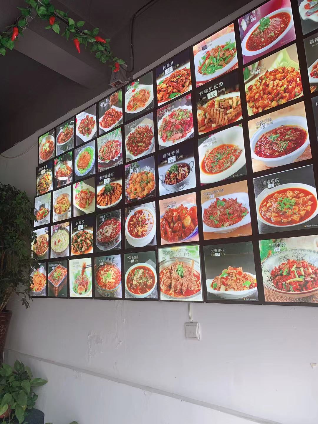 Ȫˮ�ٽ־�װ����ת��ʵ��ͼƬ