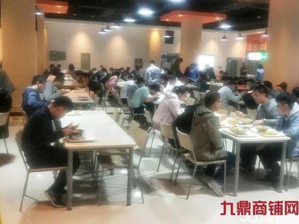 ��ת�ã������𱬼������ʵ��ͼƬ