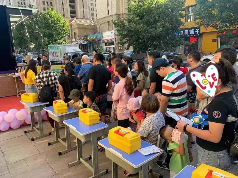 ���������ٽ���ѵ����ת��ʵ��ͼƬ