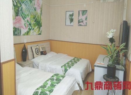 �ʾ����Ϲ���������������ת��ʵ��ͼƬ