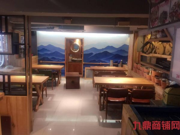 ��������ϵ��ٽ�����ת��ʵ��ͼƬ