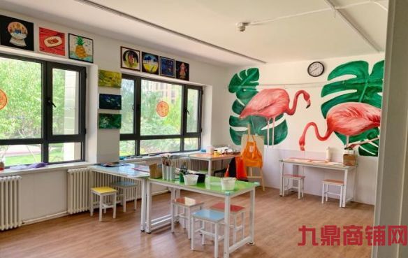 ���������ٽ���ѵ����ת��ʵ��ͼƬ