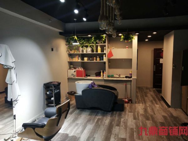 ½Ҽ��������ʵ��ͼƬ