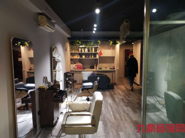 ½Ҽ��������ʵ��ͼƬ