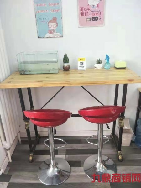 �ٽ����̣��̶���Դ��ʵ��ͼƬ