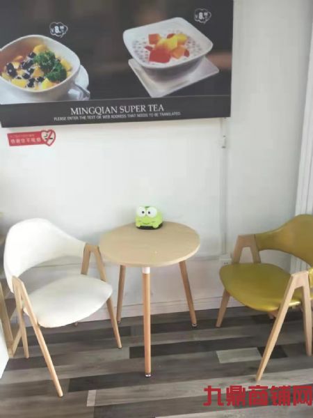 �ٽ����̣��̶���Դ��ʵ��ͼƬ