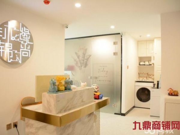 (ת��) Ӫҵ���Ǻ�Ƥ���������ĳ���ʵ��ͼƬ