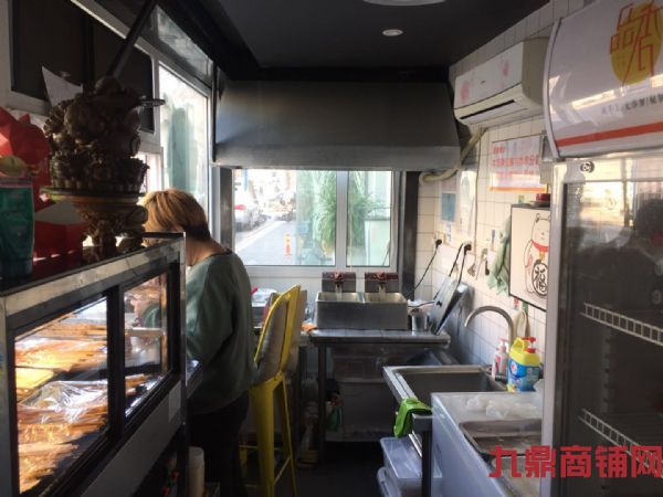 ը��ӯ������ת�ã��ͼ�ת��ʵ��ͼƬ