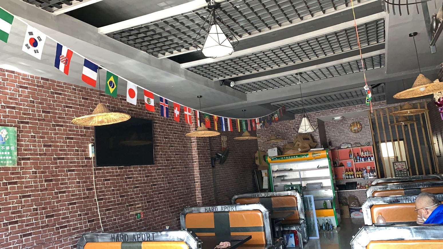 �����ٽ��տ���ת��ʵ��ͼƬ