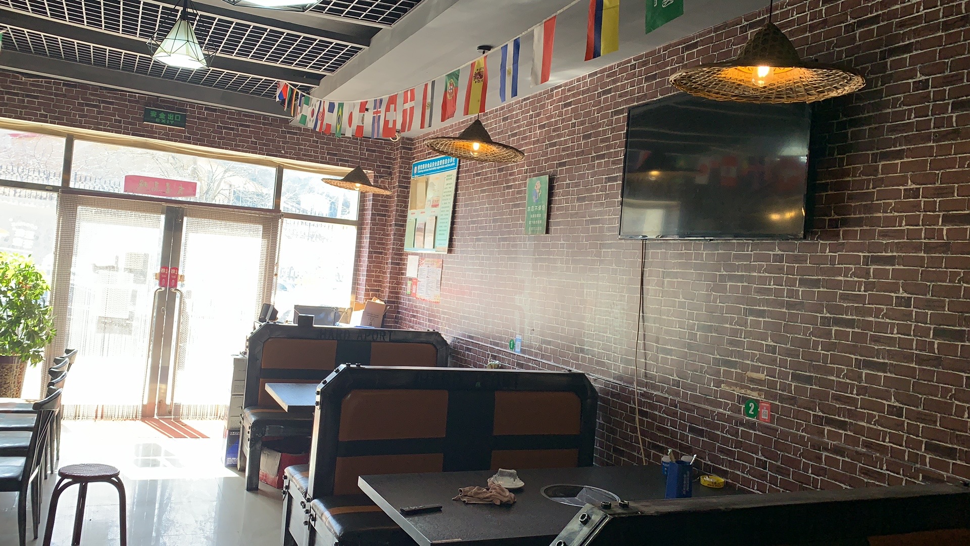 �����ٽ��տ���ת��ʵ��ͼƬ