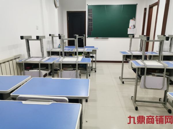 ��ѵ��������ת��ʵ��ͼƬ