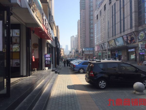 ����·����������ת��ʵ��ͼƬ