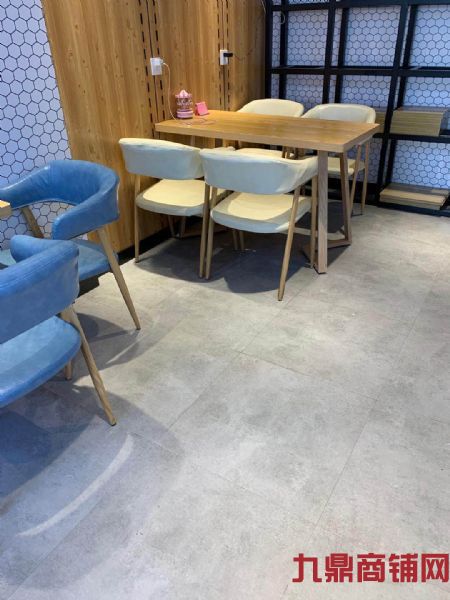 ����·����������ת��ʵ��ͼƬ