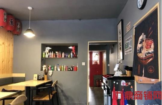 ����·ӯ������ת��ʵ��ͼƬ