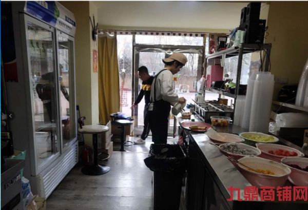 ����·�ߵ���������ת��ʵ��ͼƬ