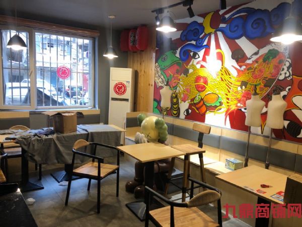 ����·ӯ������ת��ʵ��ͼƬ