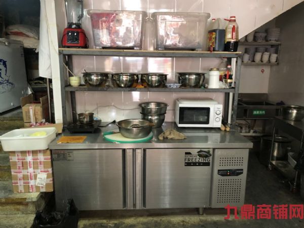 ���������̳Ƕ�����ɫ���ת��ʵ��ͼƬ