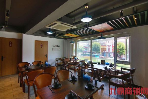 ɽ��·��Ӫ���ٽ����̳���ʵ��ͼƬ