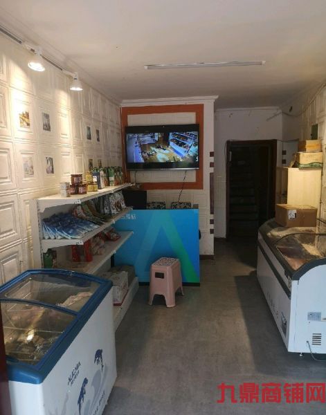 ���·�����ݺͳ���ת��ʵ��ͼƬ